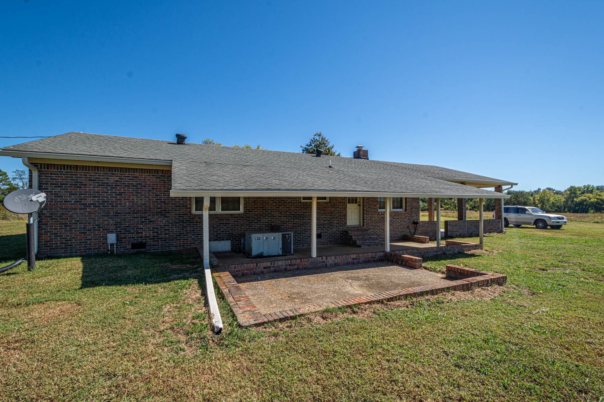 2515 Briar Patch Road Prospect, TN 38477 - Photo 33 of 43 a front view of a house with a garden