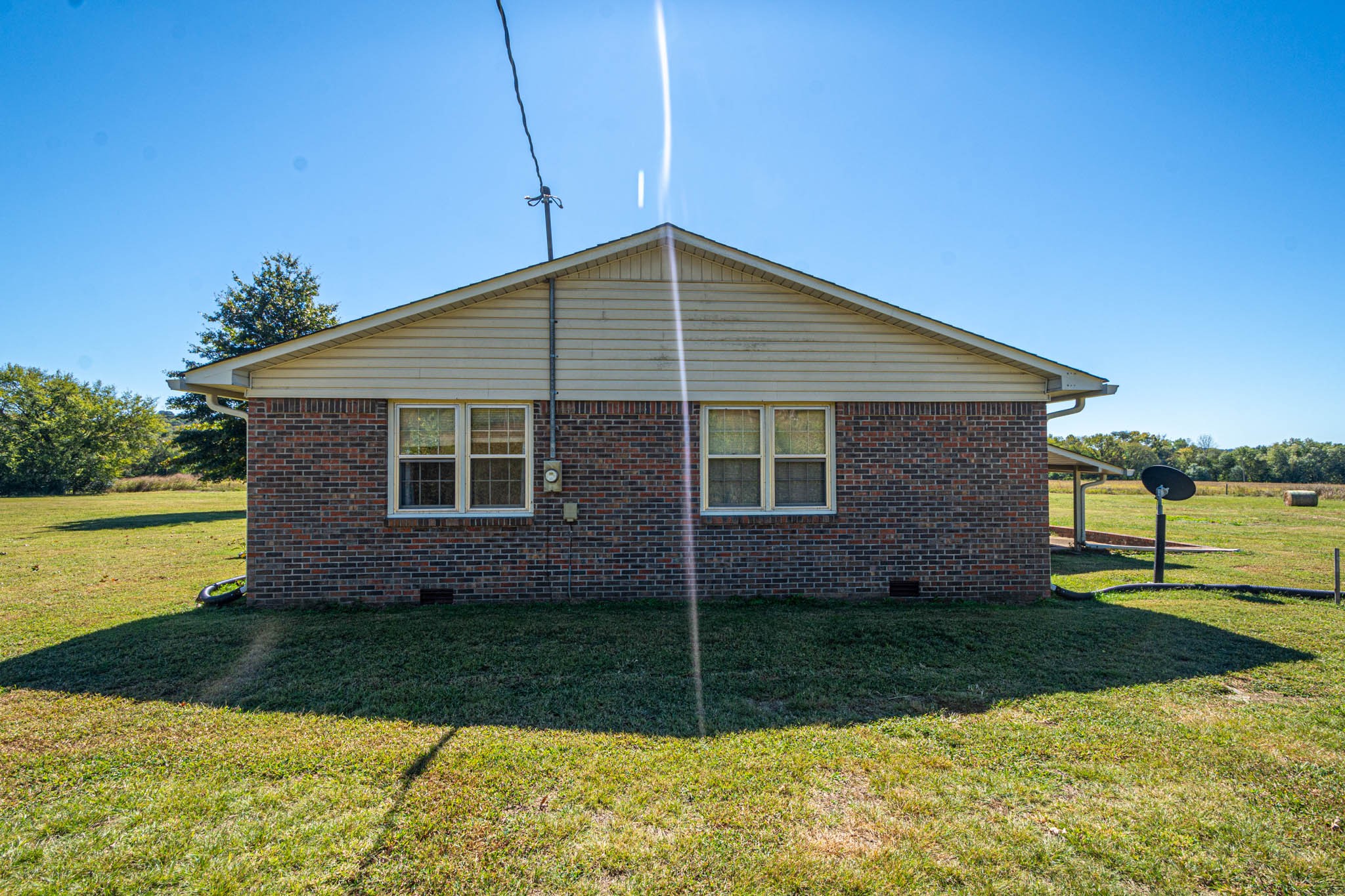 2515 Briar Patch Road Prospect, TN 38477 - Photo 35 of 43 a backyard of a house