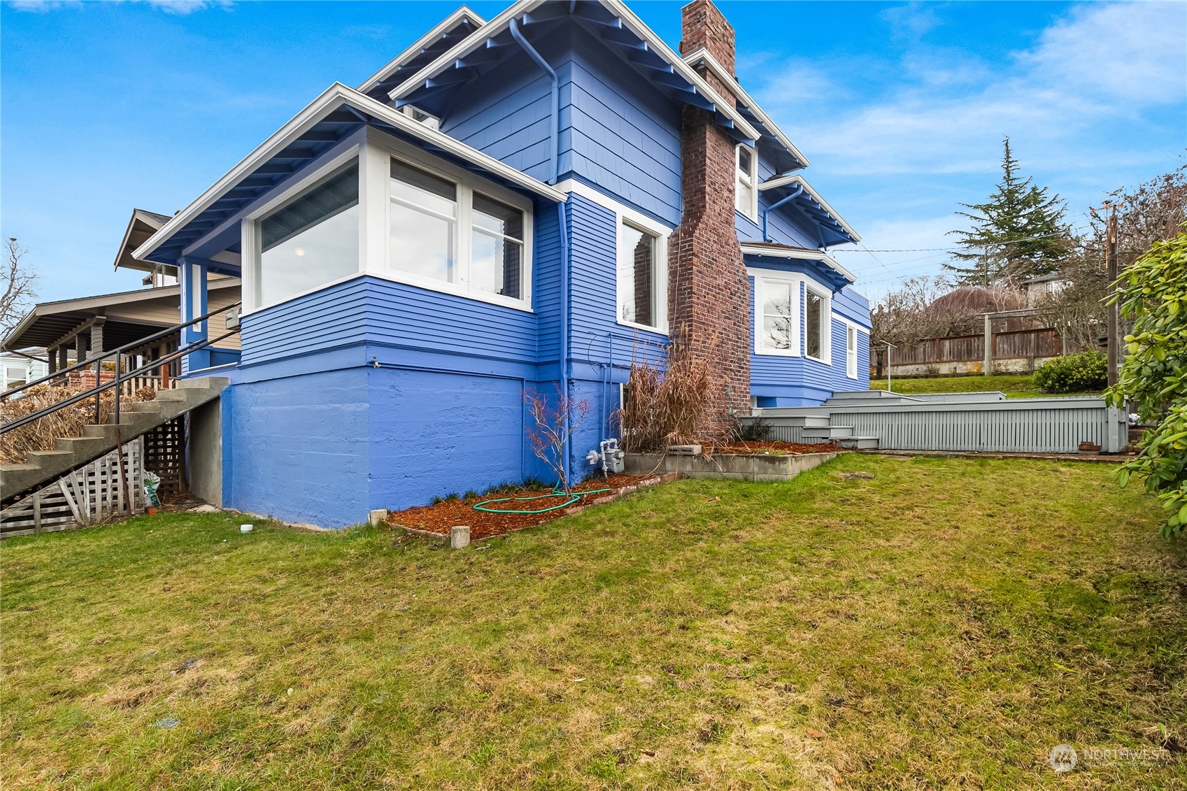 1015 14th Street Bellingham, WA 98225 - Photo 27 of 40 a view of a house with a yard