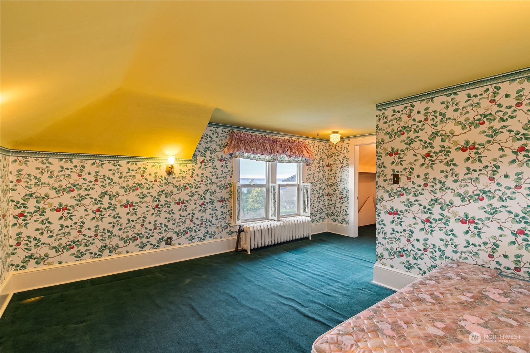 1015 14th Street Bellingham, WA 98225 - Photo 32 of 40 a view of entryway with stairs