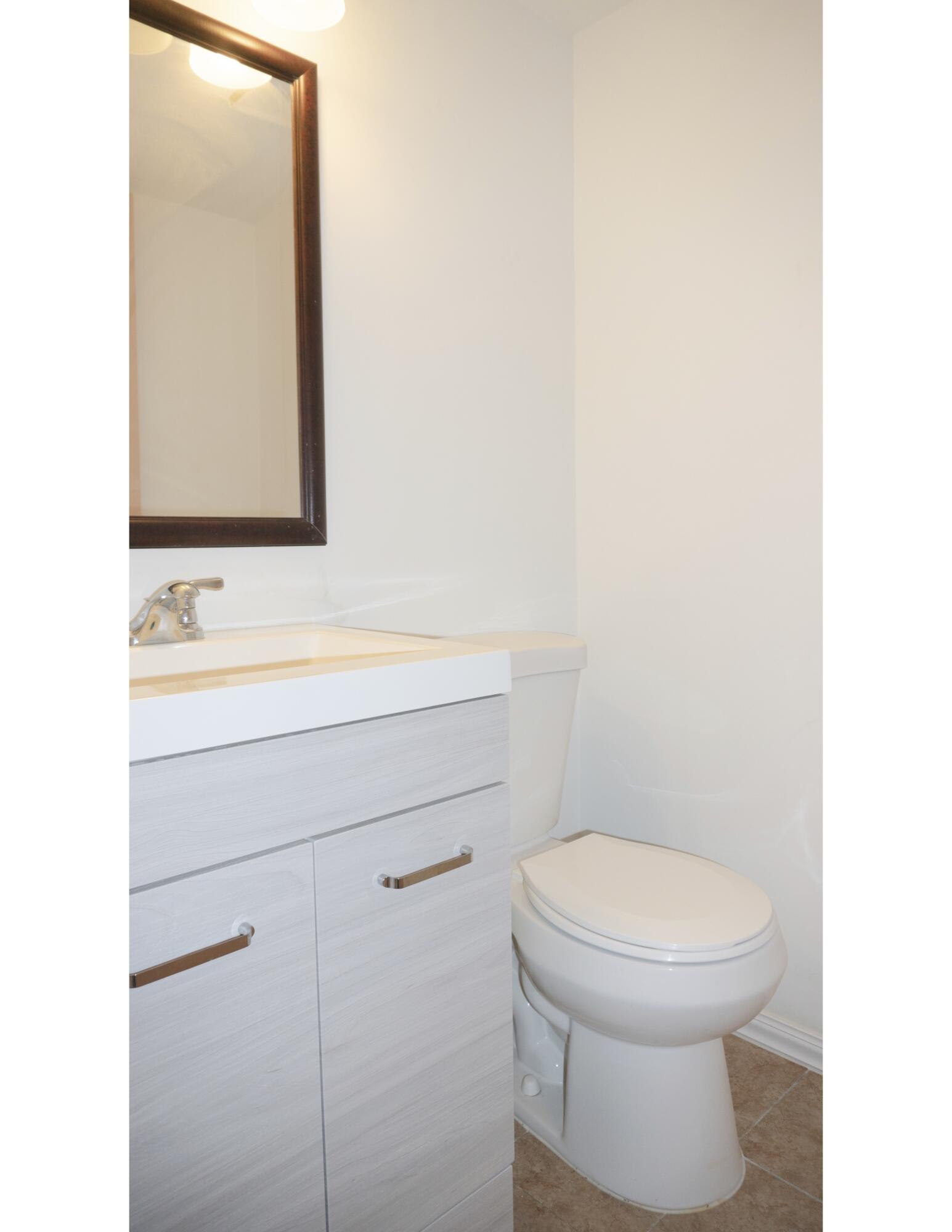 6335 Riverwalk Lane, Unit 7 Jupiter, FL 33458 - Photo 14 of 25 REST ROOM 01