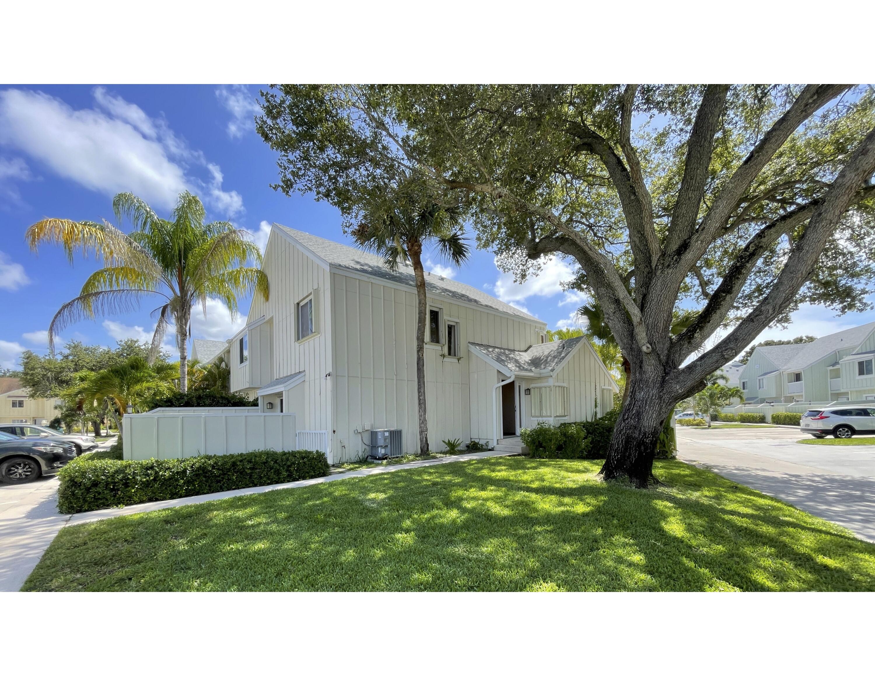 6335 Riverwalk Lane, Unit 7 Jupiter, FL 33458 - Photo 23 of 25 OUTSIDE HOME 7