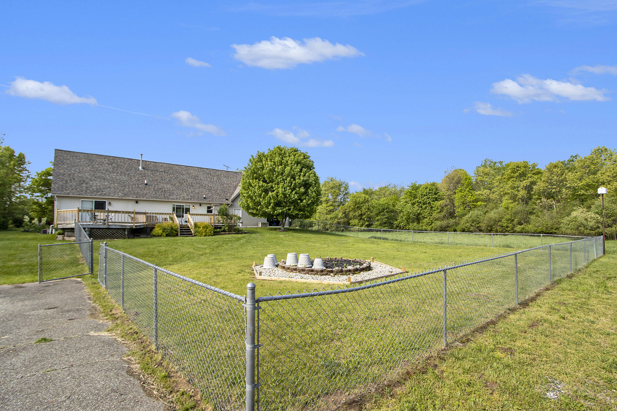 2727 Watkins Road Battle Creek, MI 49015 - Photo 36 of 42 036_2727watkins_54