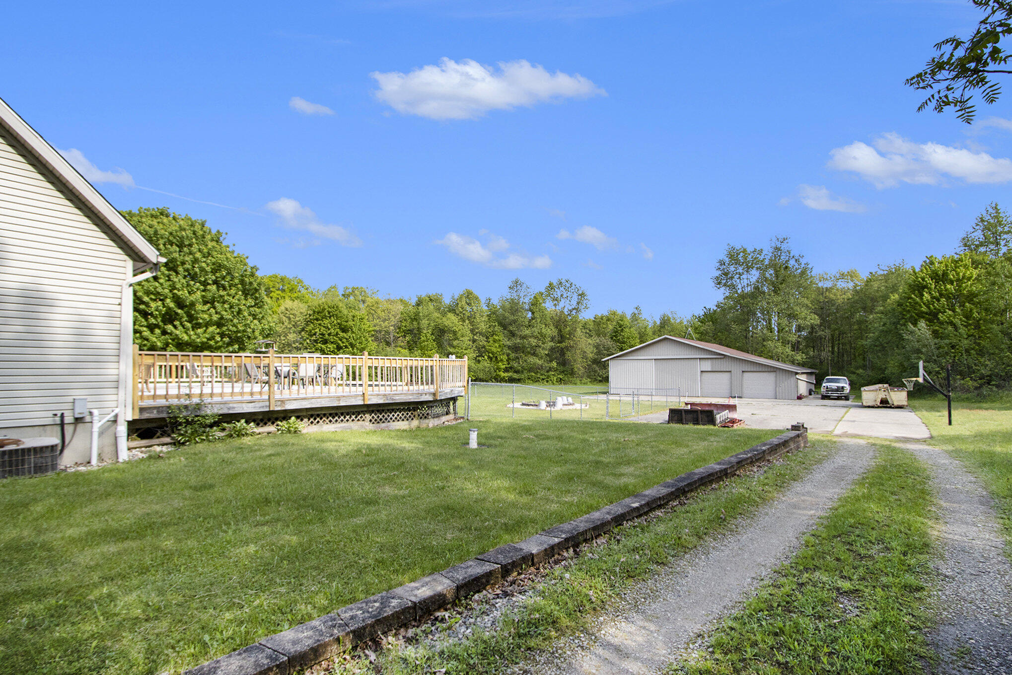 2727 Watkins Road Battle Creek, MI 49015 - Photo 38 of 42 038_2727watkins_58