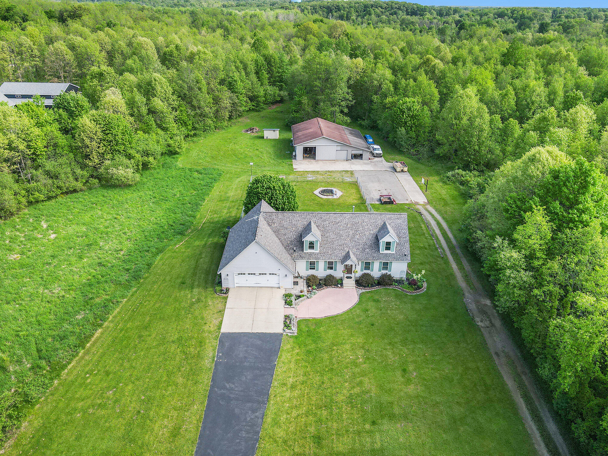 2727 Watkins Road Battle Creek, MI 49015 - Photo 6 of 42 006_dji_0559
