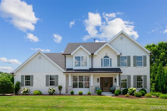 $885,000 | 415 Thorntree Lake Court, Eureka, MO 63025