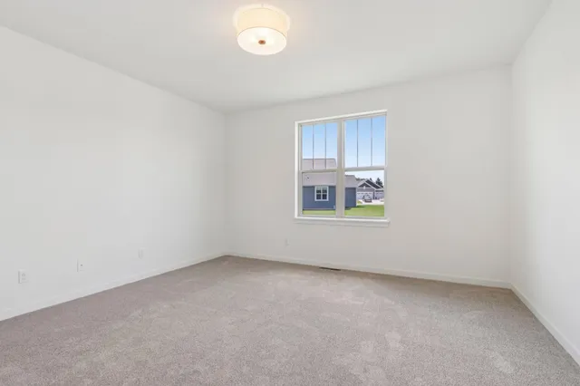 $525,900 | 2707 Mapleton Avenue, East Troy, WI 53120