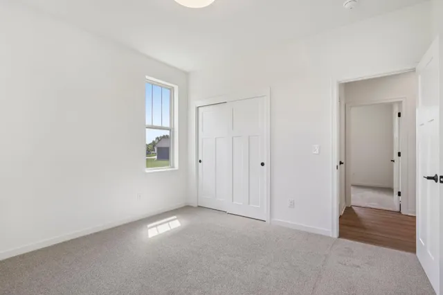 $525,900 | 2707 Mapleton Avenue, East Troy, WI 53120