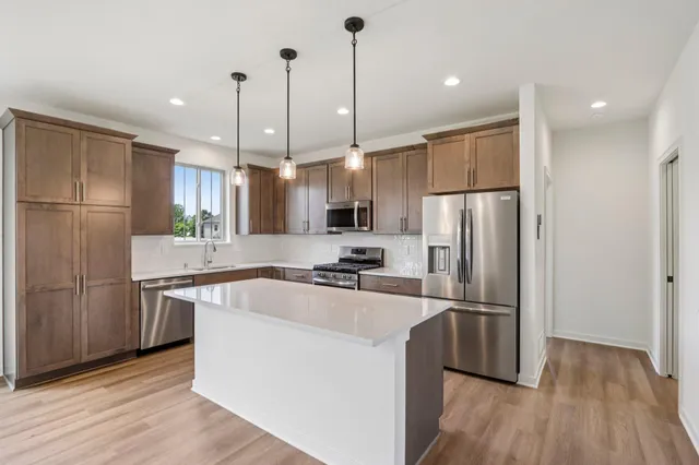 $525,900 | 2707 Mapleton Avenue, East Troy, WI 53120