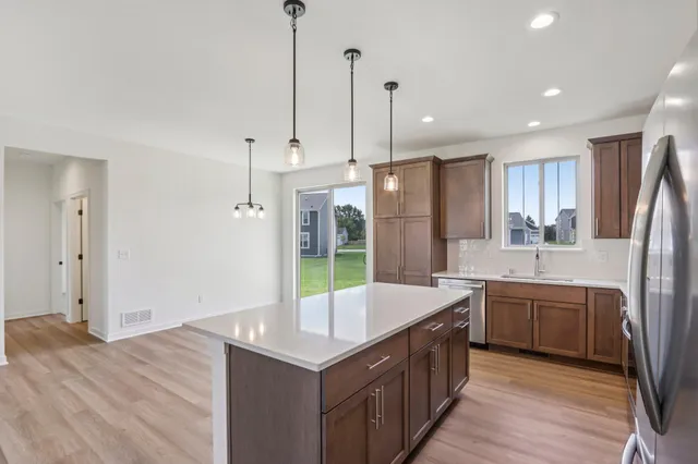 $525,900 | 2707 Mapleton Avenue, East Troy, WI 53120