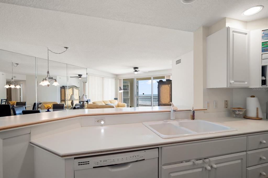 1170 Gulf Boulevard, Unit 1203 Clearwater, FL 33767 - Photo 14 of 31