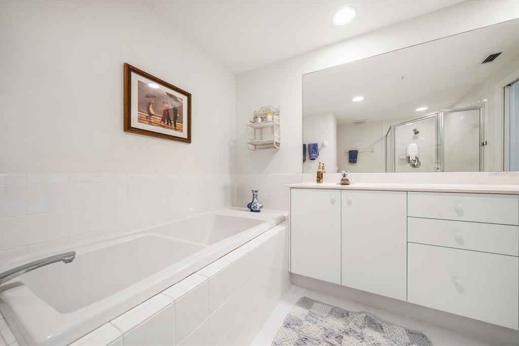 1170 Gulf Boulevard, Unit 1203 Clearwater, FL 33767 - Photo 18 of 31