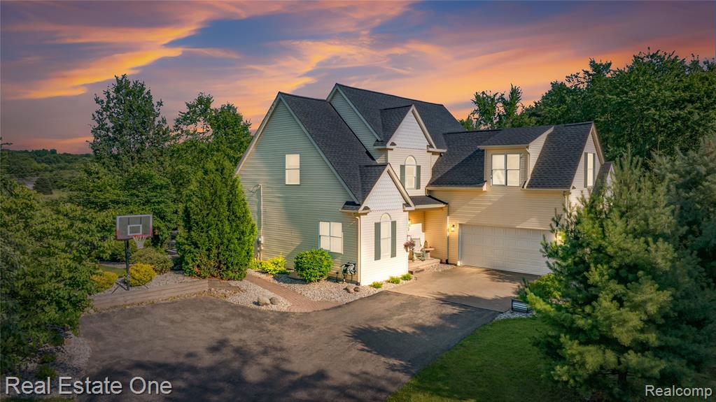 9210 Hickory Ridge Road Holly, MI 48442 - Photo 1 of 73 Gallery Image 1