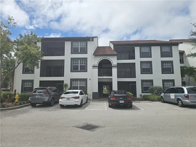 $2,095 | 7965 Preserve Circle, Unit 727, Naples, FL 34119