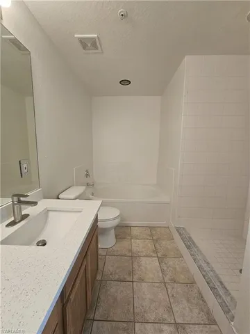 $2,095 | 7965 Preserve Circle, Unit 727, Naples, FL 34119