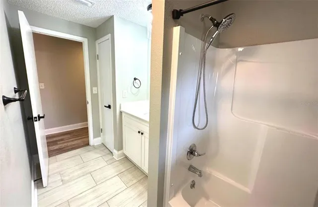 $2,670 | 7198 121st Way North, Seminole, FL 33772