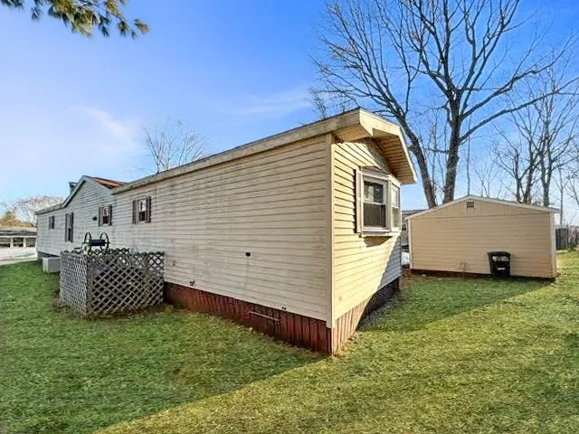 $109,900 | 6 North Cranberry Lane, Rochester, NH 03867