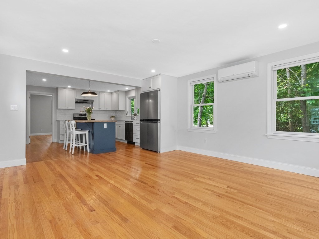22 Grove Road Waltham, MA 02451 - Photo 13 of 41