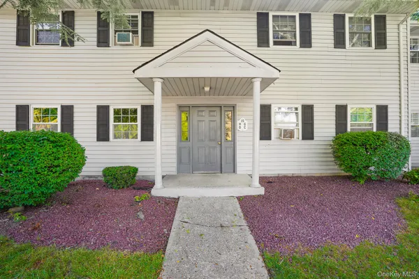 $239,000 | 15 Fern Court, Unit D, Fishkill, NY 12524