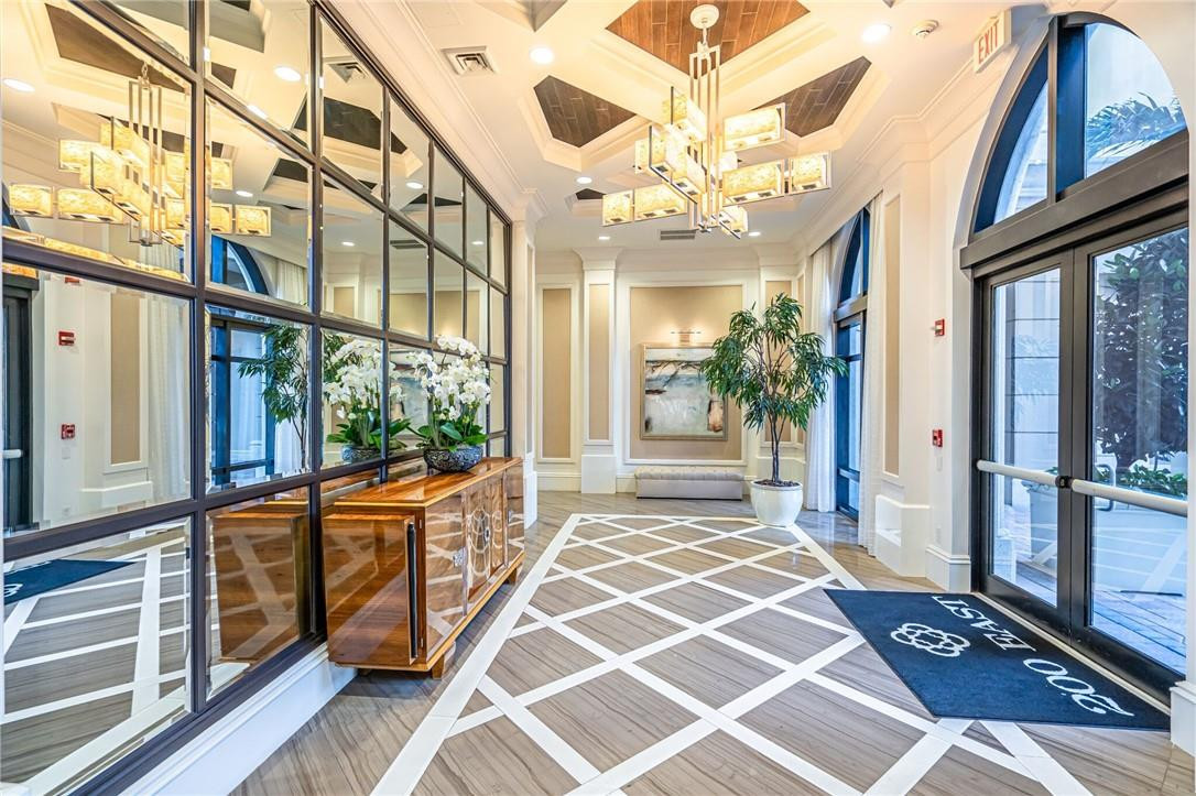200 East Palmetto Park Road, Unit TH5 Boca Raton, FL 33432 - Photo 8 of 53 200 EAST FRONT LOBBY ENTRANCE.