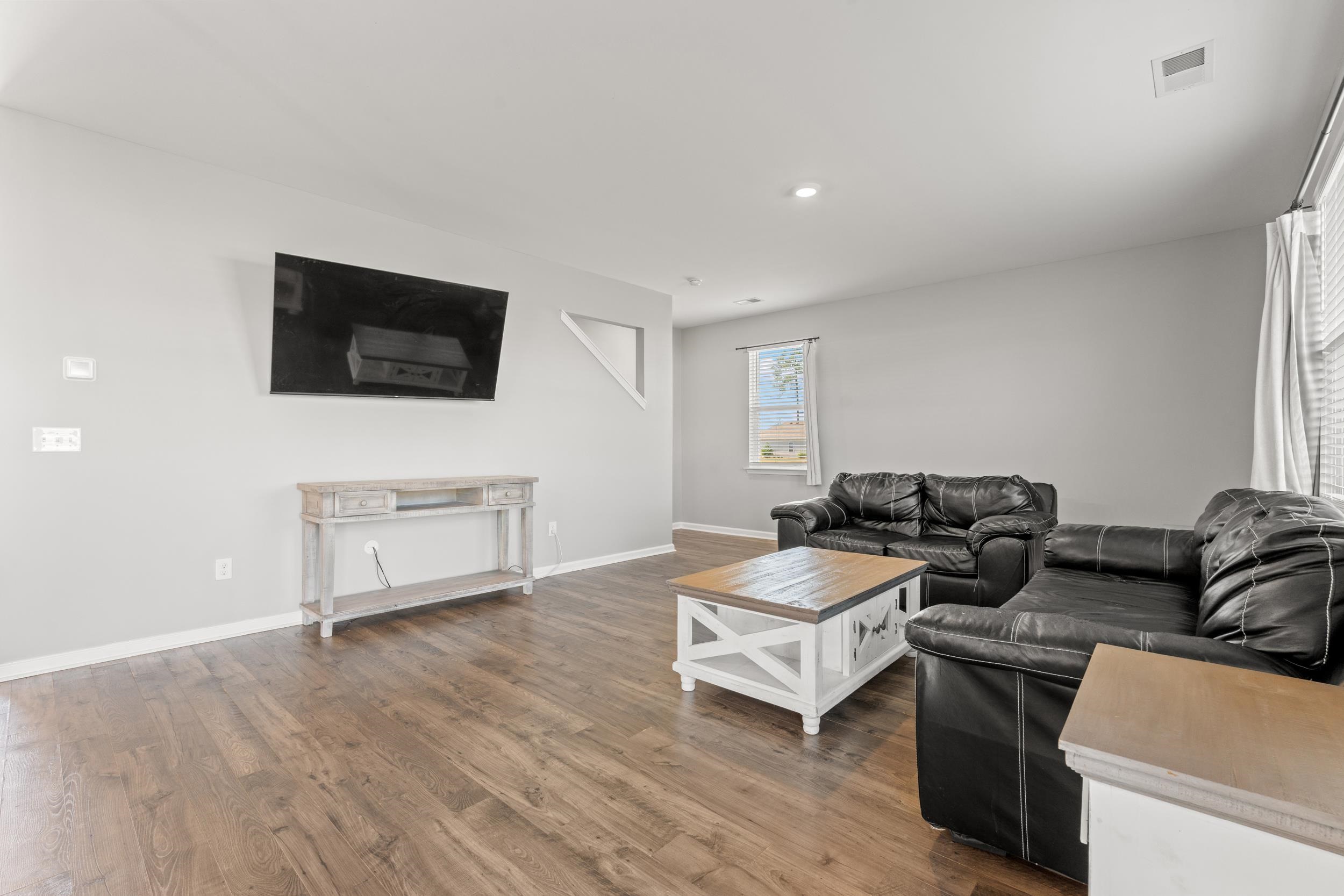 420 SunForest Way Conway, SC 29526 - Photo 3 of 37