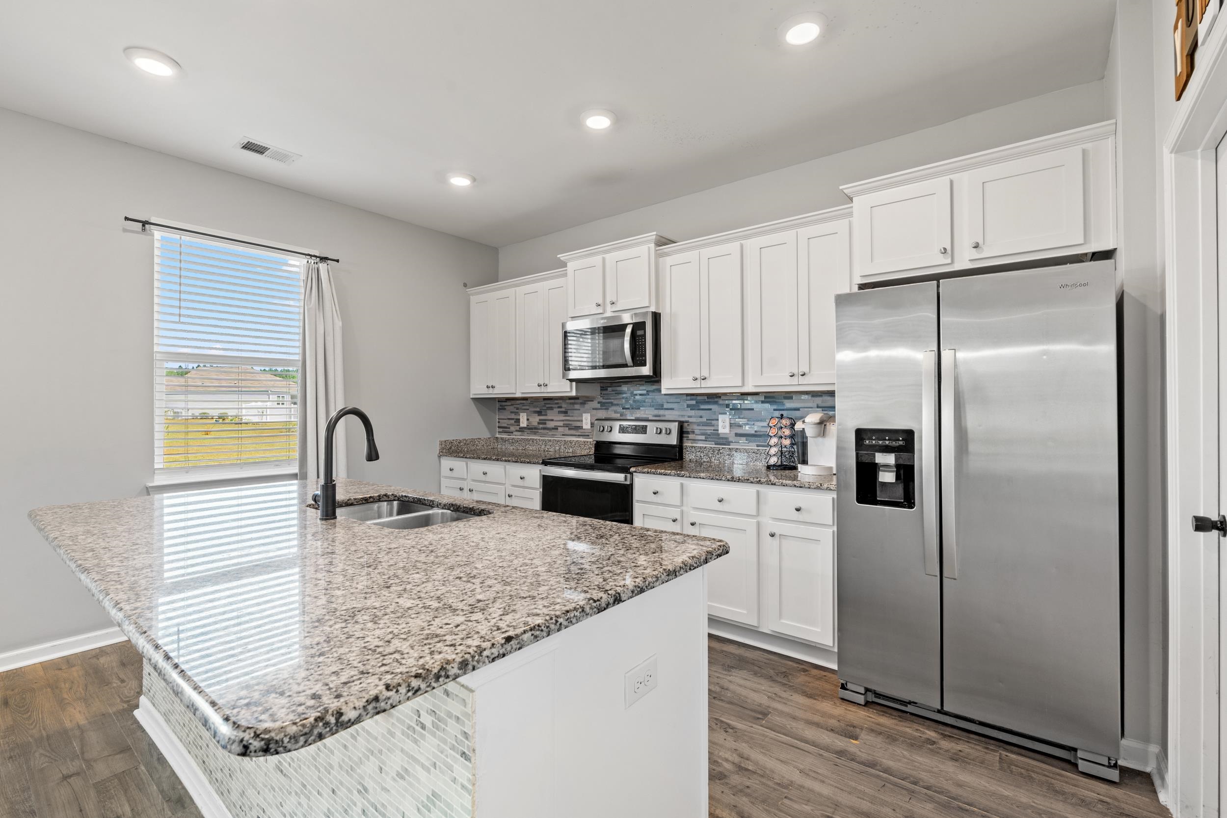 420 SunForest Way Conway, SC 29526 - Photo 7 of 37