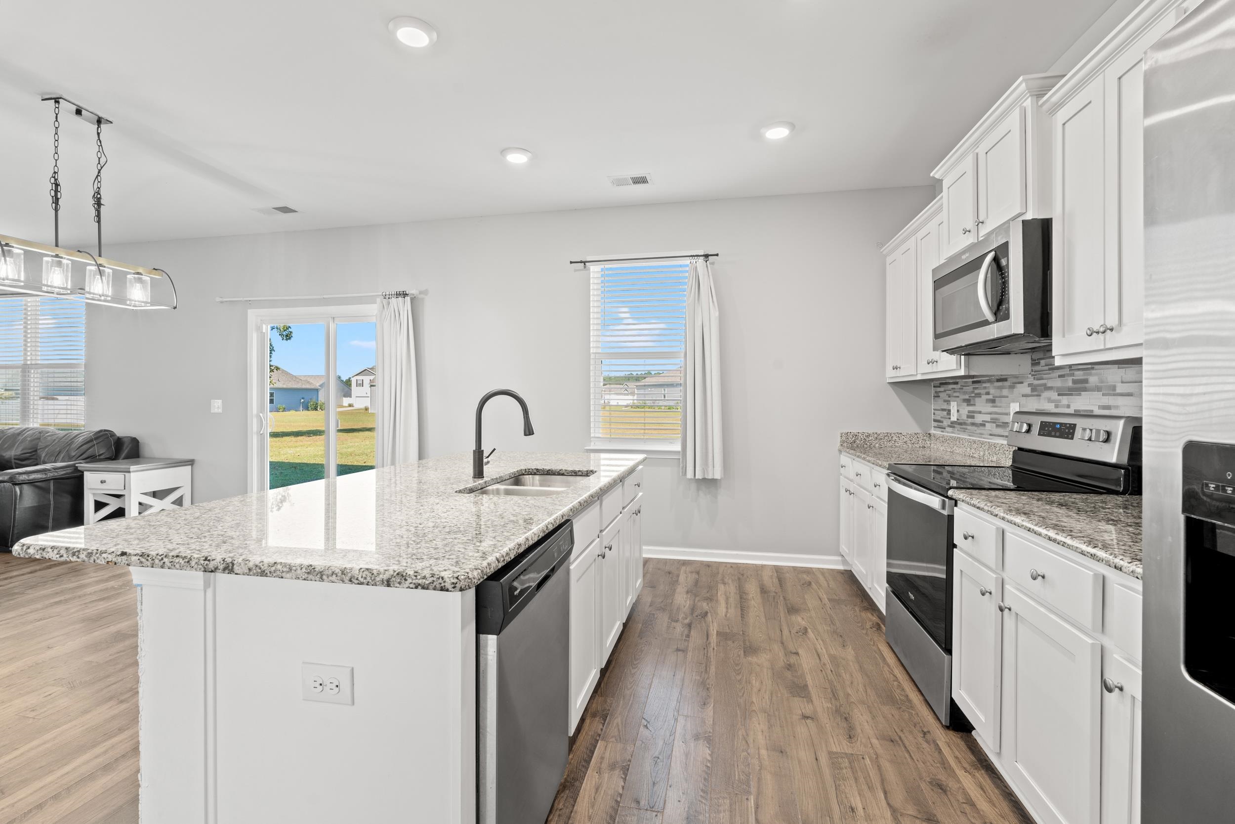 420 SunForest Way Conway, SC 29526 - Photo 9 of 37