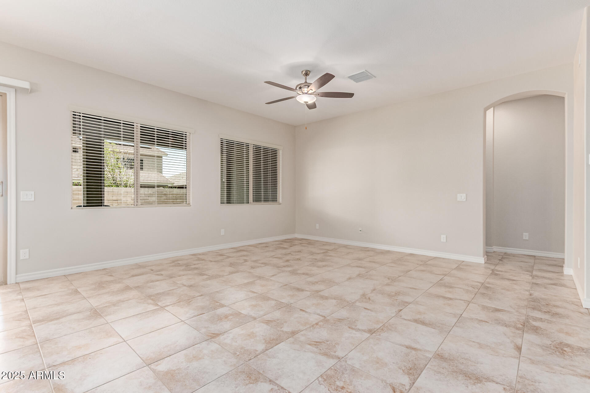 43916 Stonecreek Road Maricopa, AZ 85139 - Photo 9 of 43 8 - Stonecreek
