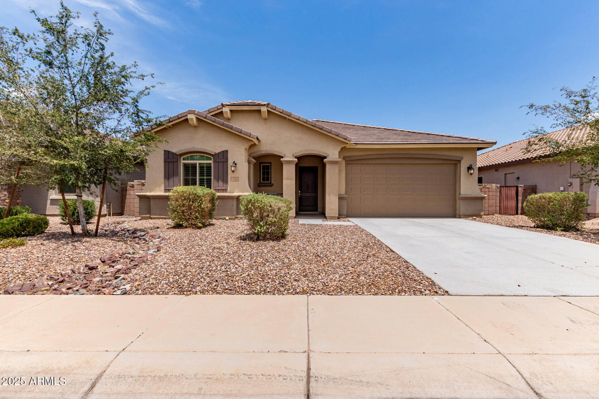 43916 Stonecreek Road Maricopa, AZ 85139 - Photo 2 of 43 2 - Stonecreek