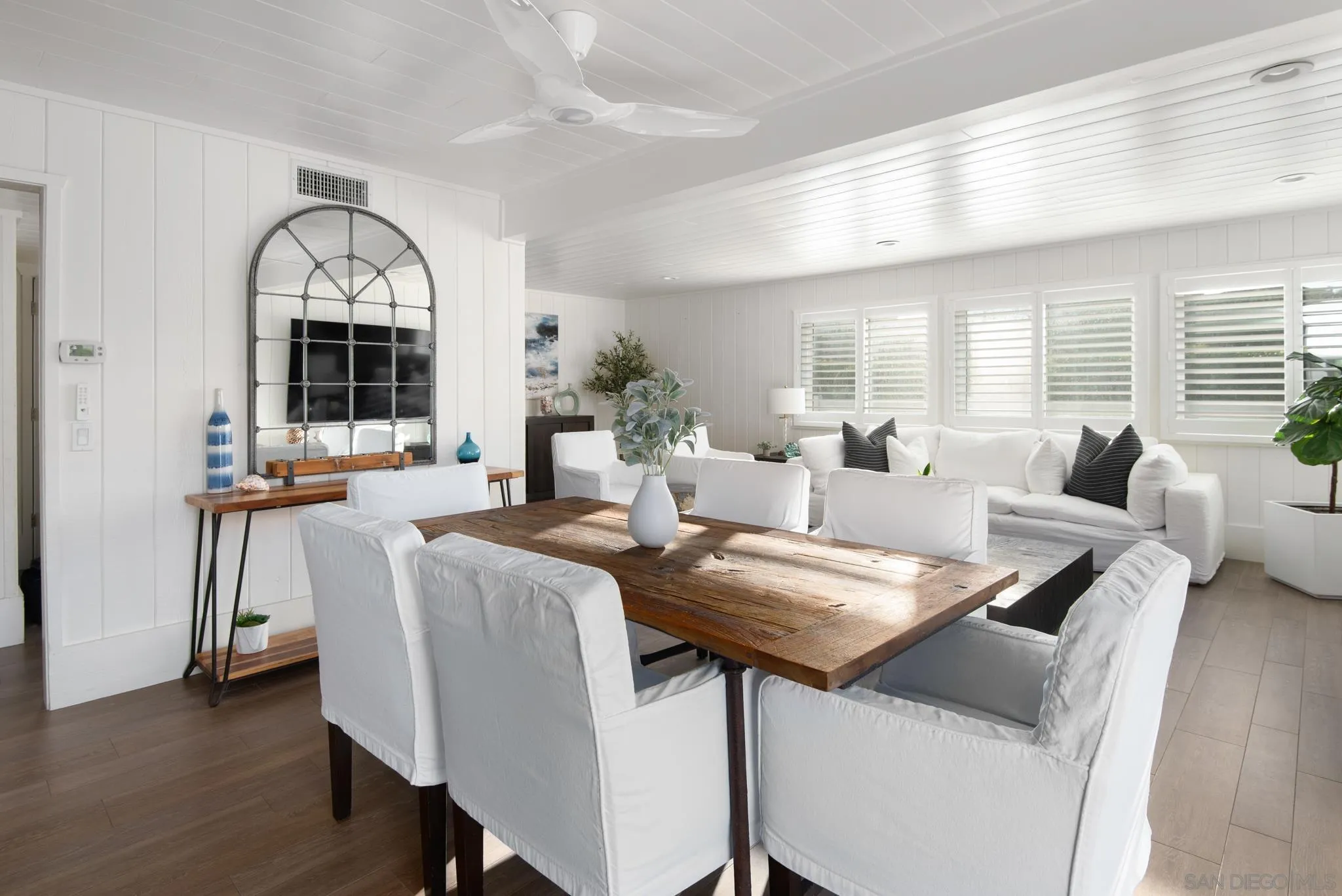 1933 Coast Boulevard Del Mar, CA 92014 - Photo 27 of 47 a view of a livingroom with furniture and window