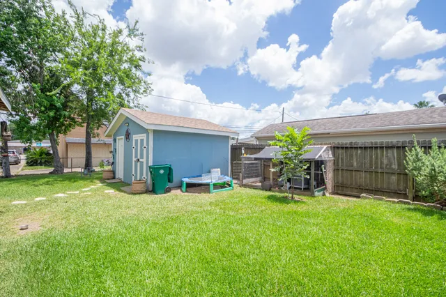 $244,500 | 1801 Buchanan Street, Pasadena, TX 77502