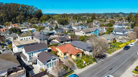 $1,285,000 | 609 Oak Drive, Capitola, CA 95010