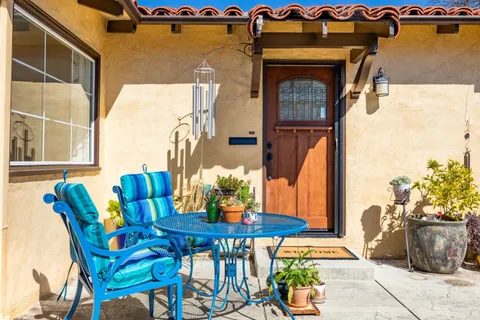 $1,285,000 | 609 Oak Drive, Capitola, CA 95010