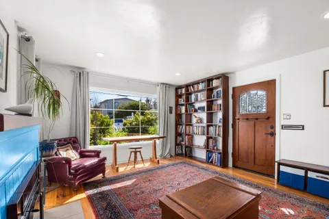 $1,285,000 | 609 Oak Drive, Capitola, CA 95010