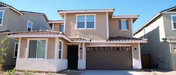 $2,600 | 8243 East Petunia Avenue, Mesa, AZ 85212