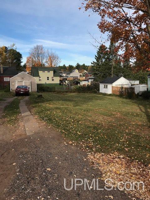 250 Prospect Street Ishpeming, MI 49849 - Photo 3 of 16 Gallery Image 3