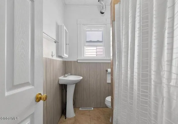 $182,000 | 1857 Foster Avenue, Schenectady, NY 12308
