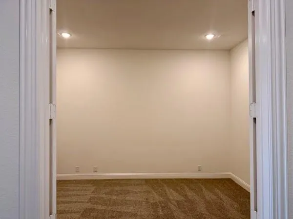 $3,300 | 4210 Bel Air Drive, Midlothian, TX 76065