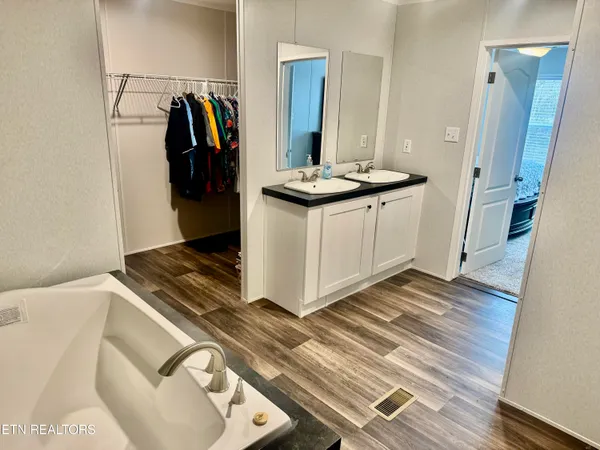 $399,500 | 409 Bull Run Road, Luttrell, TN 37779