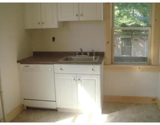 15 Como Road Boston, MA 02136 - Photo 3 of 8 Gallery Image 3