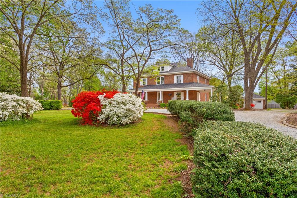 406 Lindley Road Greensboro, NC 27410 - Photo 2 of 50 Gallery Image 2