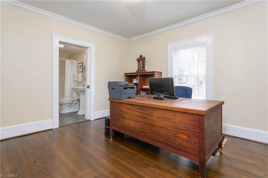 406 Lindley Road Greensboro, NC 27410 - Photo 26 of 50 Gallery Image 26