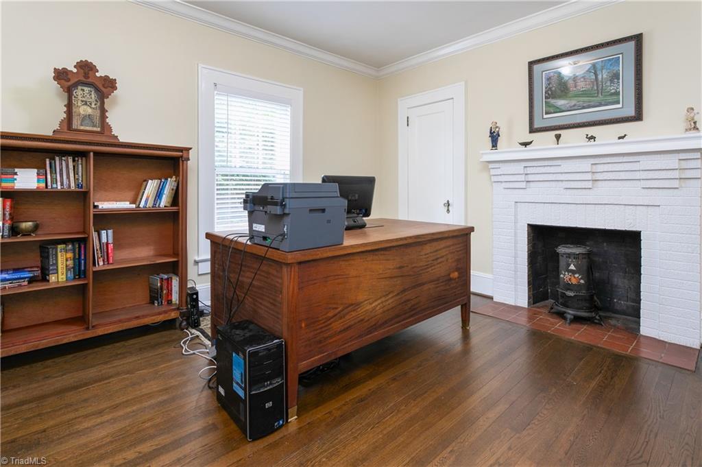 406 Lindley Road Greensboro, NC 27410 - Photo 27 of 50 Gallery Image 27