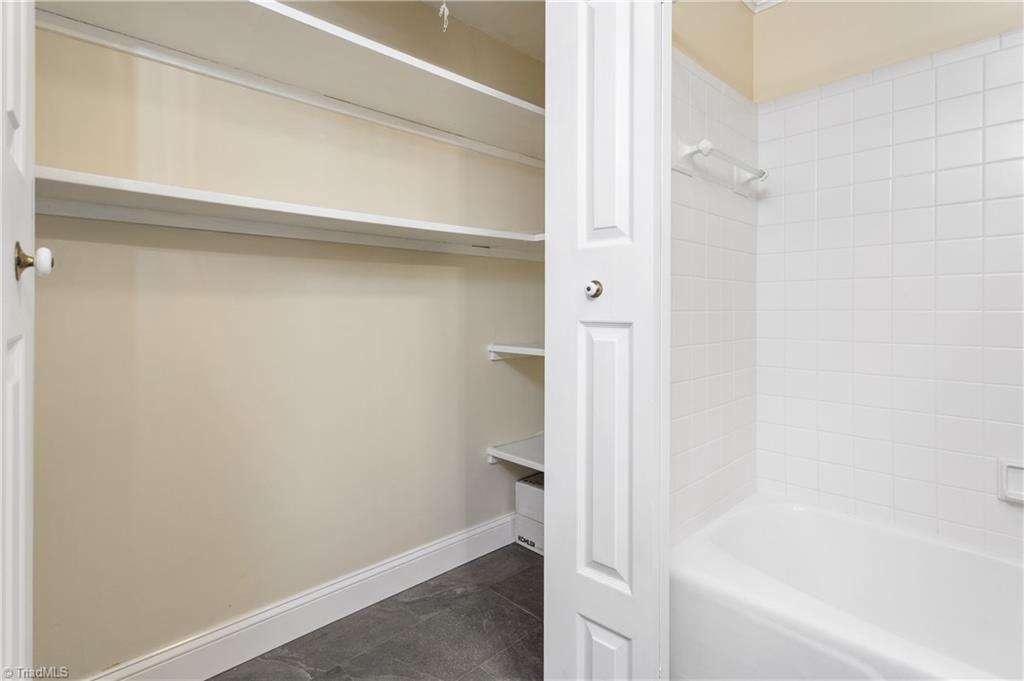 406 Lindley Road Greensboro, NC 27410 - Photo 29 of 50 Gallery Image 29