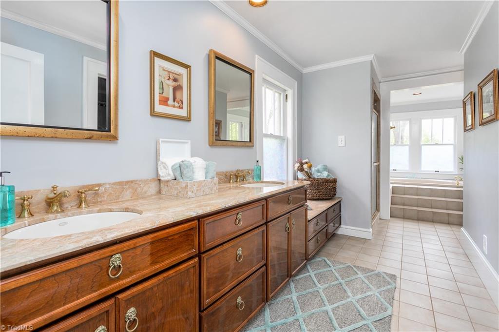 406 Lindley Road Greensboro, NC 27410 - Photo 35 of 50 Gallery Image 35