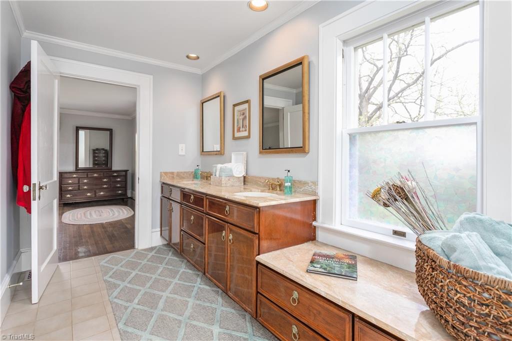 406 Lindley Road Greensboro, NC 27410 - Photo 36 of 50 Gallery Image 36