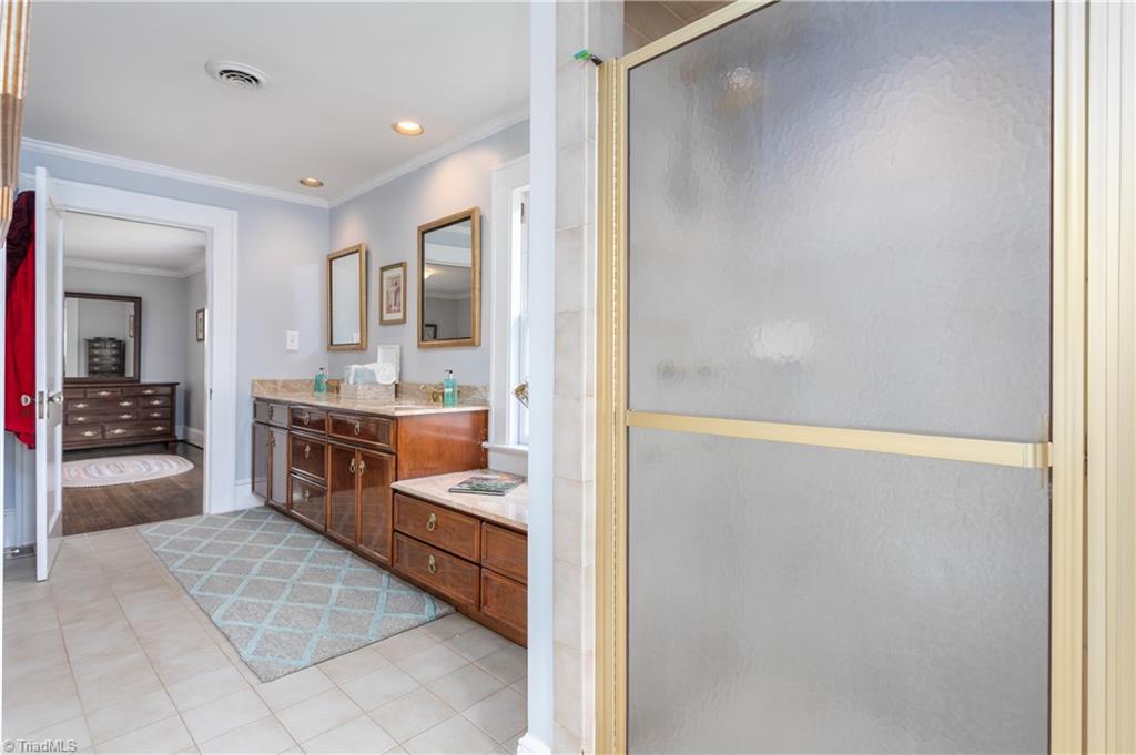 406 Lindley Road Greensboro, NC 27410 - Photo 39 of 50 Gallery Image 39