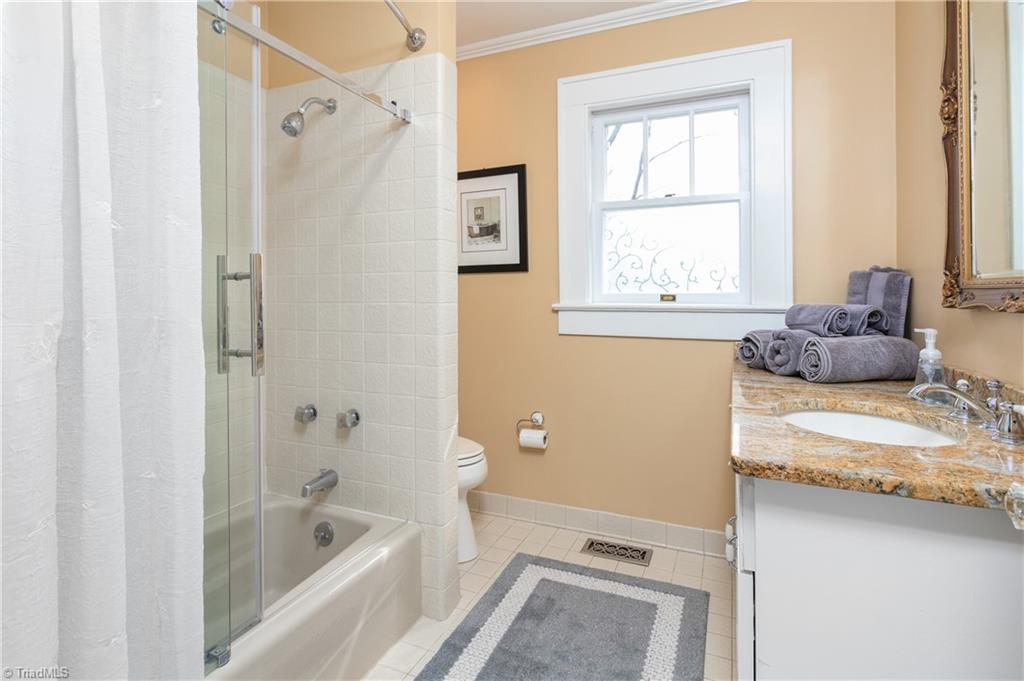 406 Lindley Road Greensboro, NC 27410 - Photo 44 of 50 Gallery Image 44