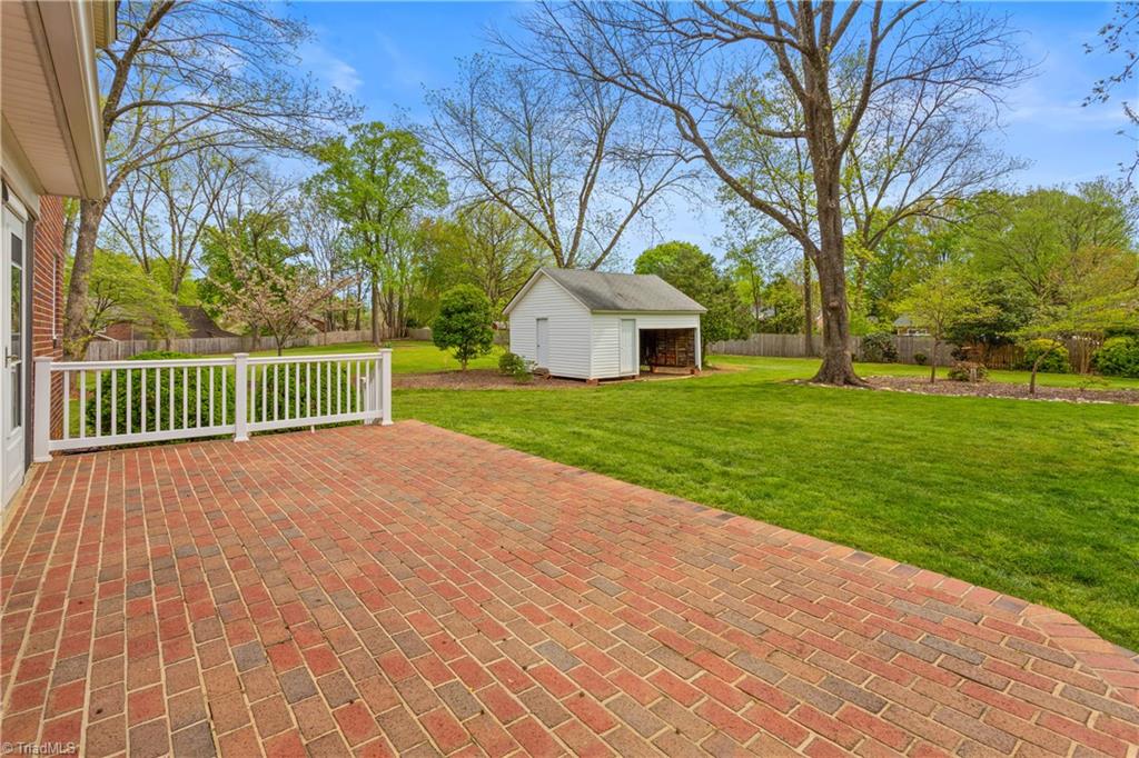 406 Lindley Road Greensboro, NC 27410 - Photo 46 of 50 Gallery Image 46