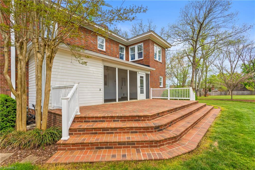 406 Lindley Road Greensboro, NC 27410 - Photo 47 of 50 Gallery Image 47